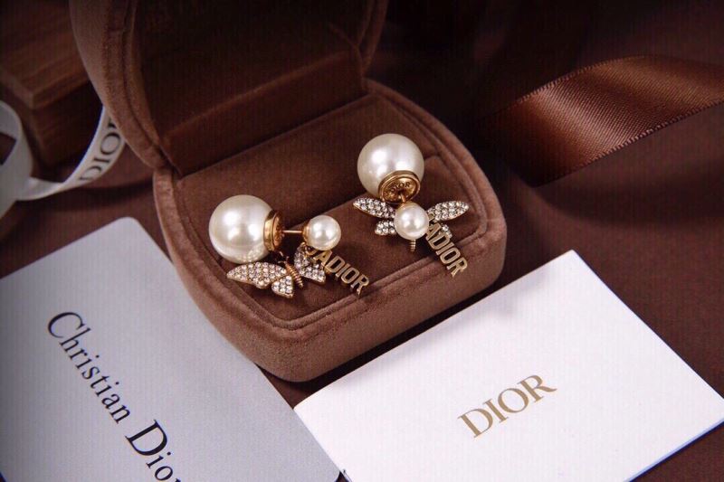chr1st1an D10r earrings